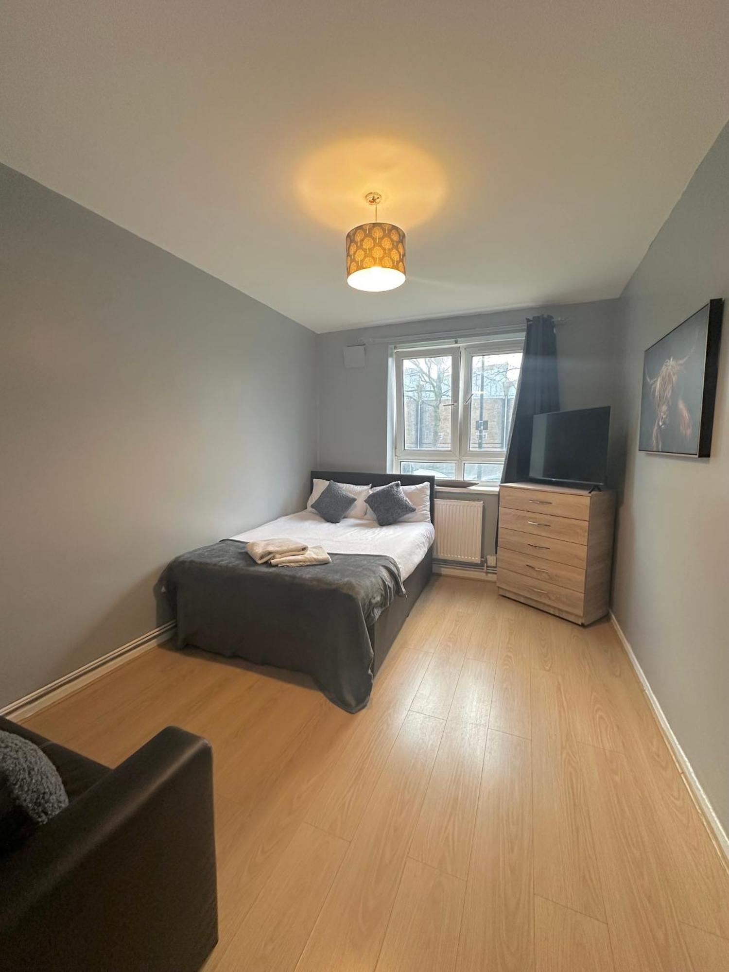1 Bedroom Flat In Whitechapel, ロンドン エクステリア 写真