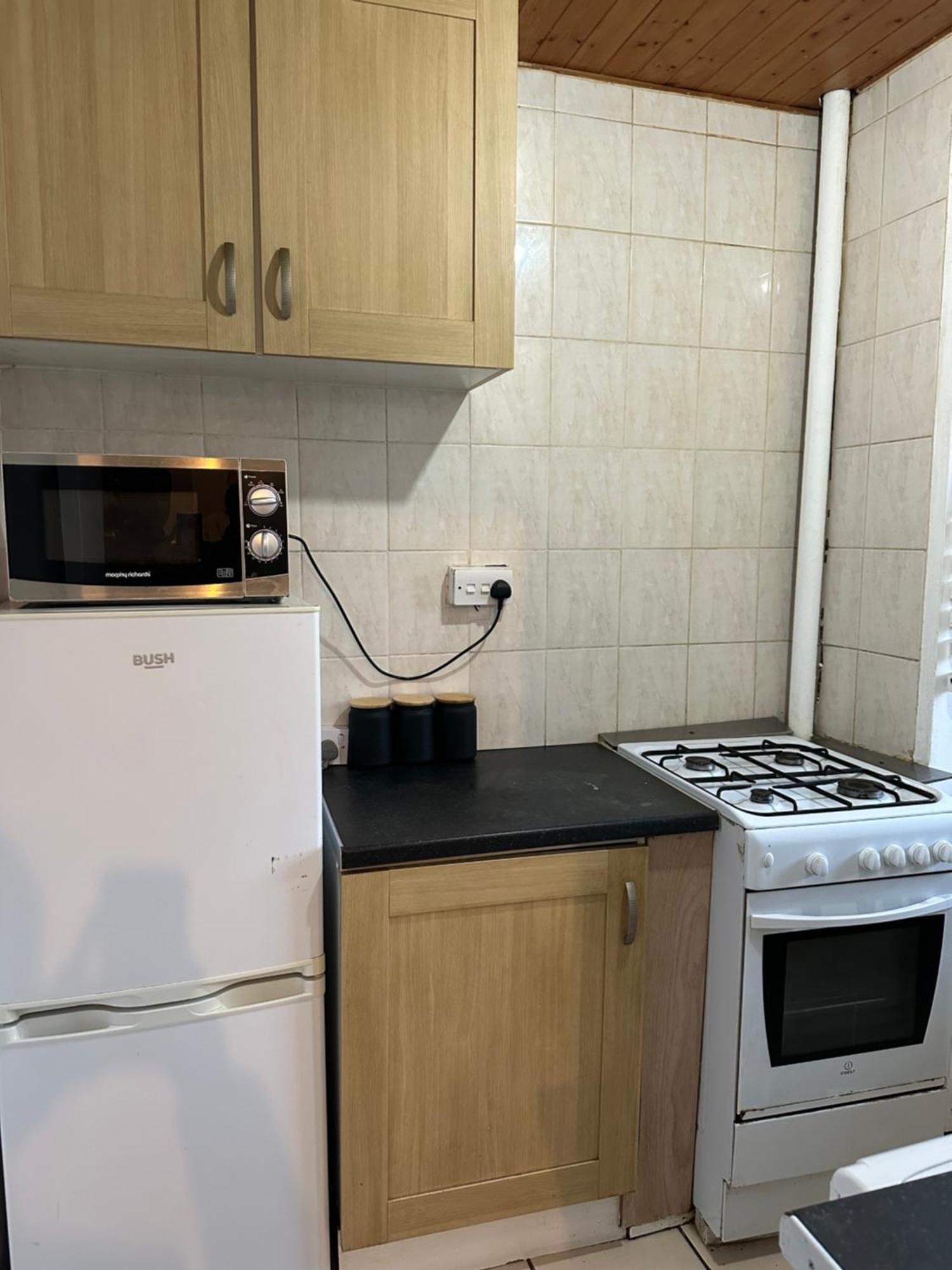 1 Bedroom Flat In Whitechapel, ロンドン エクステリア 写真